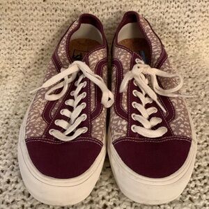 Vans, Style 36 Decon sneakers men’s size 10 or women’s size 12.